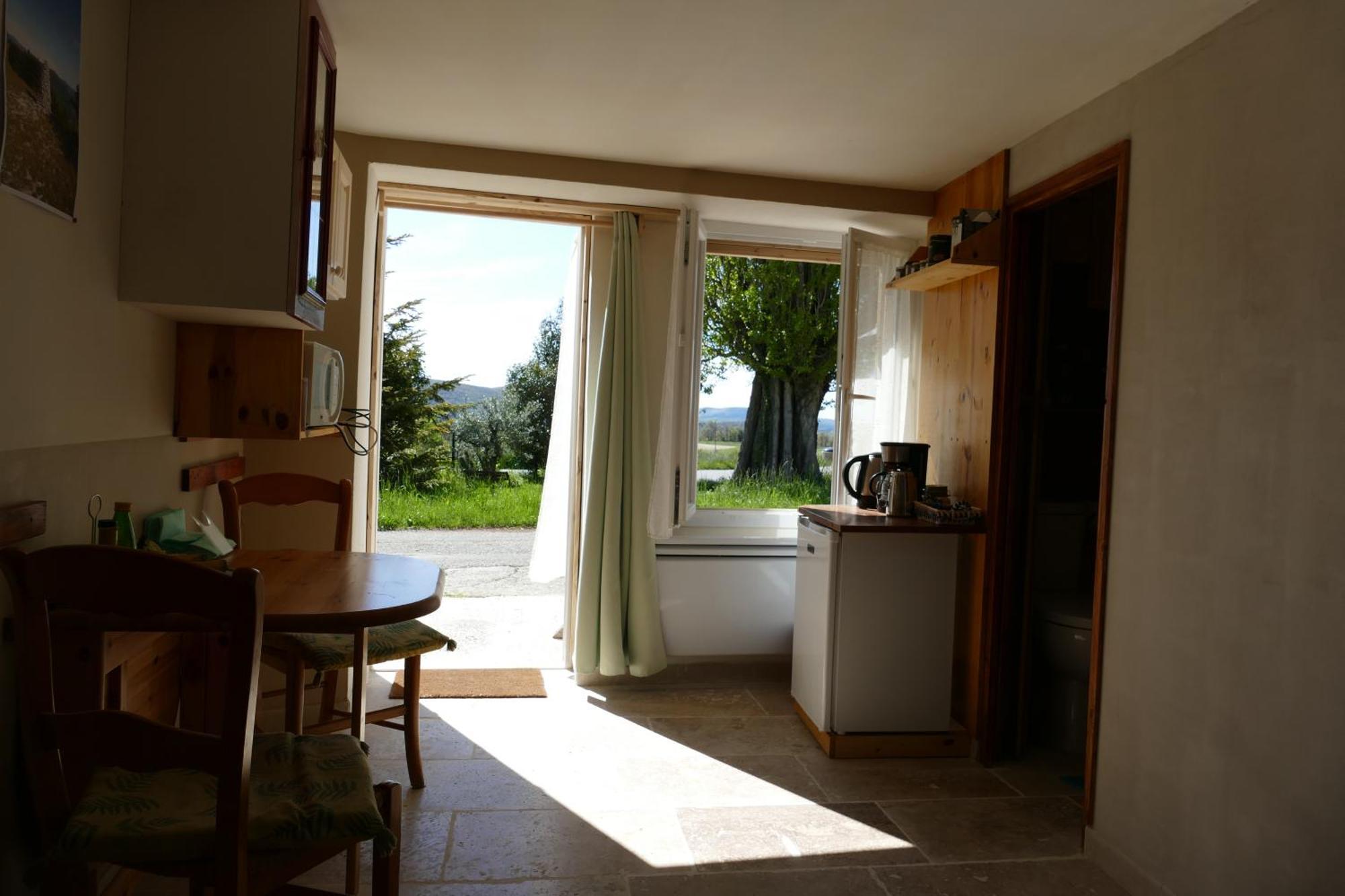 Bed and Breakfast Les Bois Rouges La Rochegiron Екстер'єр фото